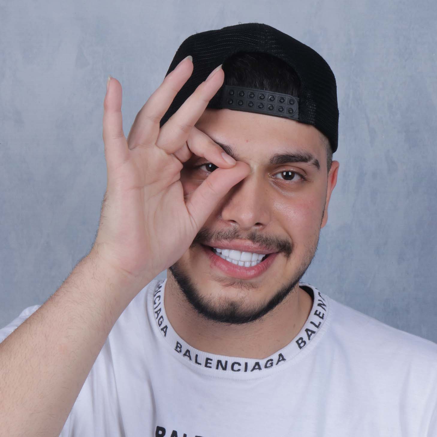 کلینیک سریتا دنیای لبخند های زیبا